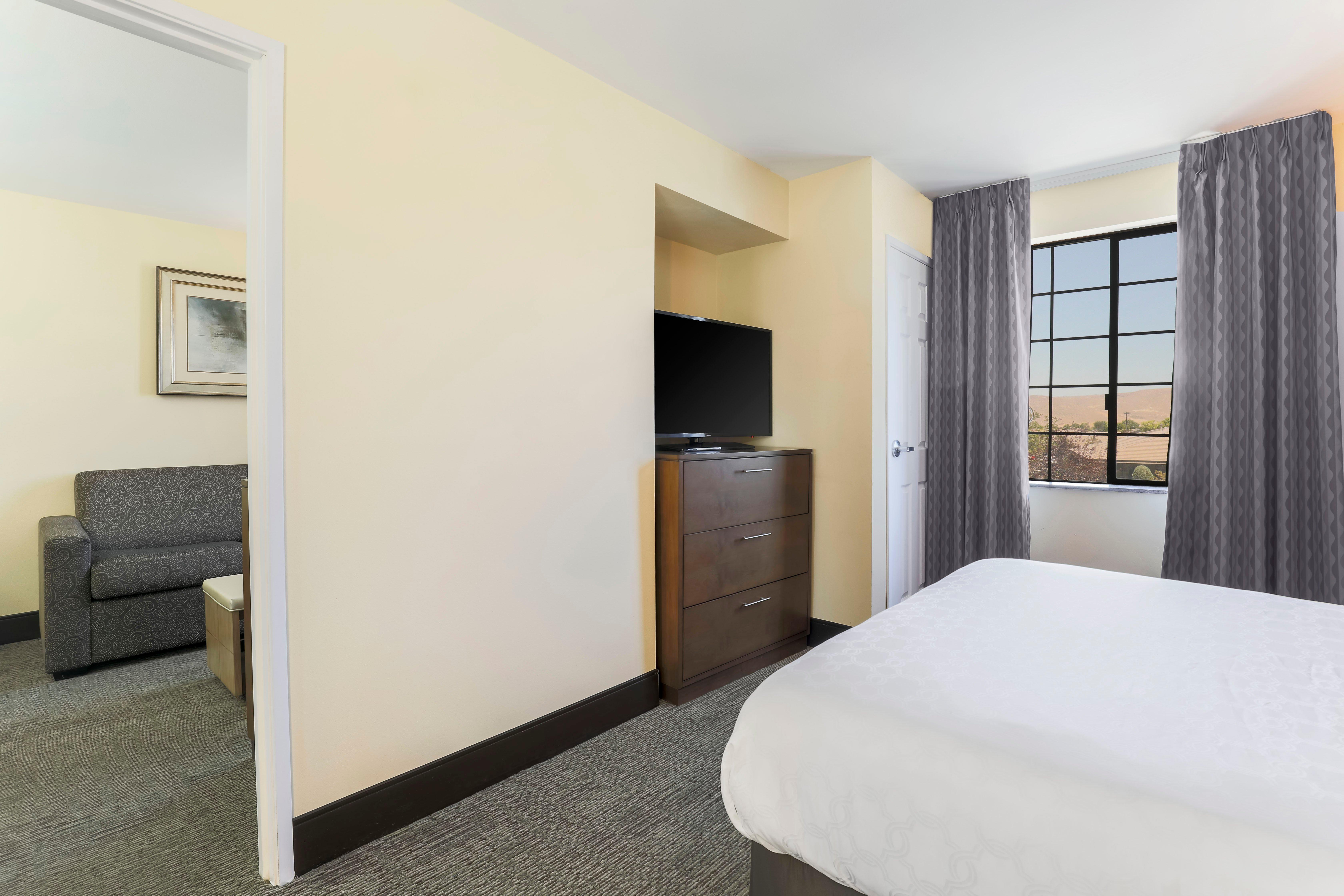 Staybridge Suites Reno Nevada, An Ihg Hotel Exterior photo